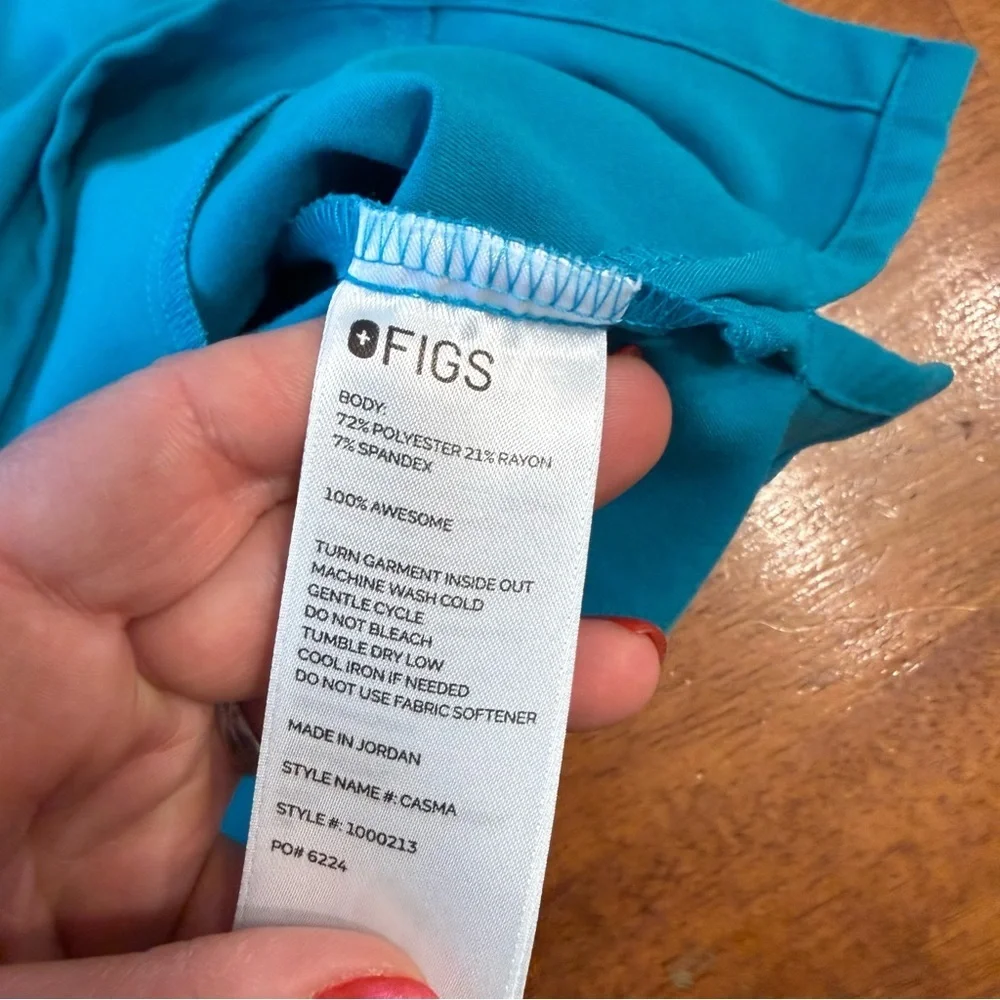 Figs Casma 3 pocket Teal blue V-Neck Scrub Top size xxl PO# 6224 - Picture 6 of 9